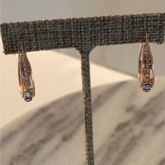 Womens Rhinestone Circle Drop Earrings Dazzling Fashion Jewelry Rose Golden NWOT - Picture 4 of 8